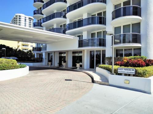 Beresford Condo - Front Entrance